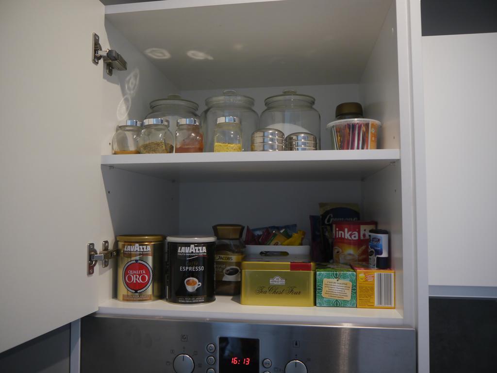 Garden Apartment Cracow- Shopping Mall 1Min, Underground Parking, Family Friendly, City Center Krakow Ngoại thất bức ảnh